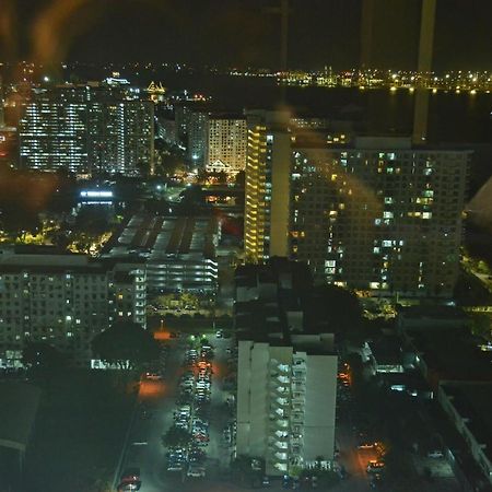 Maritime Suites Duplex Marvelous Sea View George Town Bagian luar foto