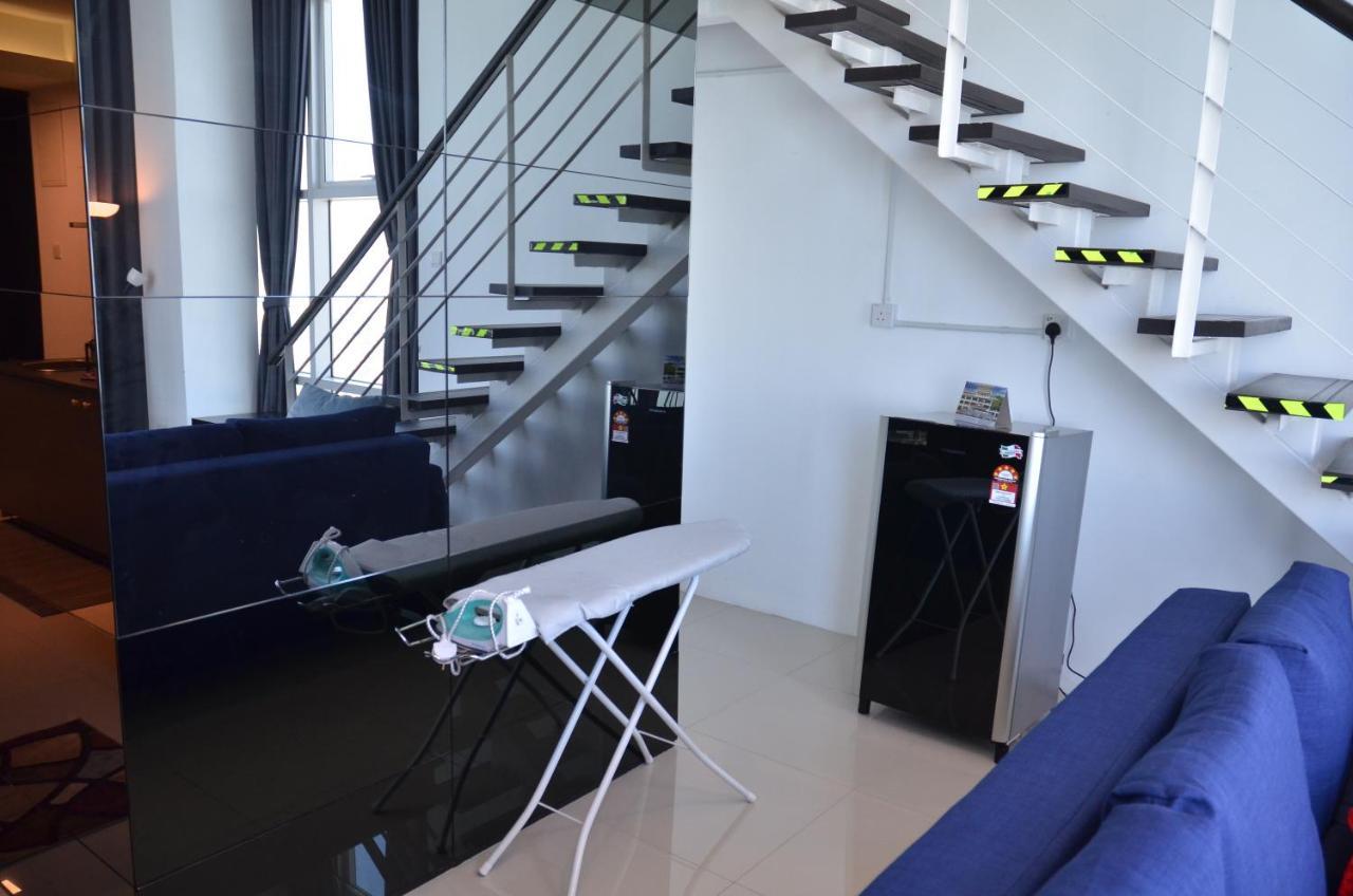 Maritime Suites Duplex Marvelous Sea View George Town Bagian luar foto